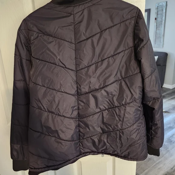 Harley-Davidson Quilted Black Bomber Jacket with Maroon Embroidery - Picture 8 of 10